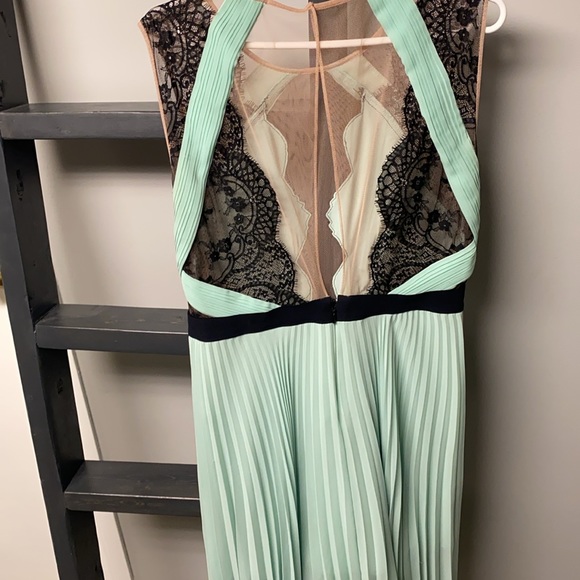 Beautiful Arianne Dress (12) purchased from the Bay. - Picture 6 of 6